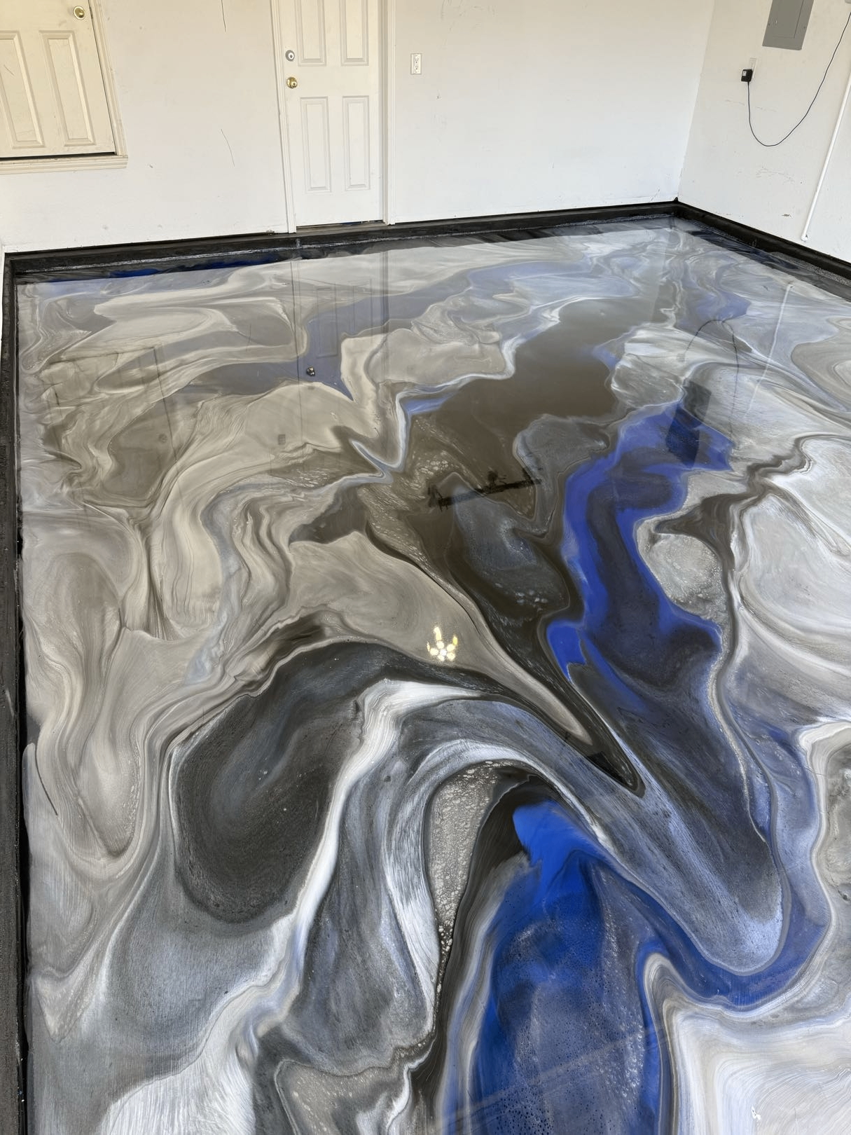 Aurora Metal metallic epoxy finish